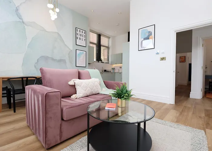 No 8 Grosvenor - 10Min Walk From Cabot Circus