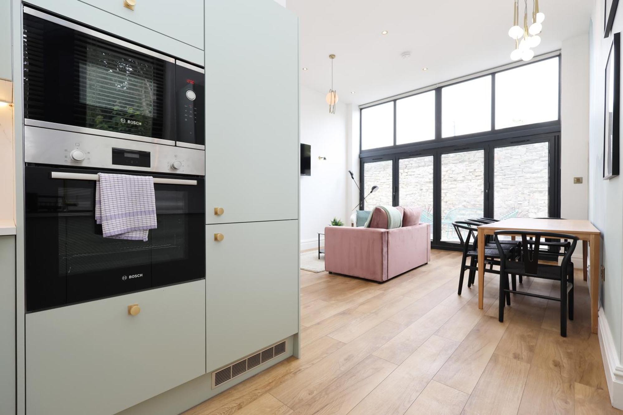 No 8 Grosvenor - 10min Walk From Cabot Circus *
