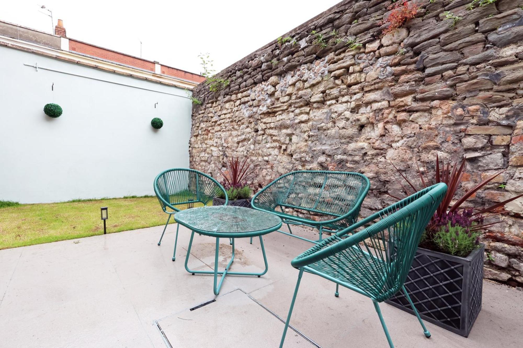 Apartment No 8 Grosvenor - 10min Walk From Cabot Circus *